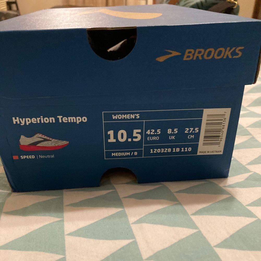 Brooks Hyperion Tempo